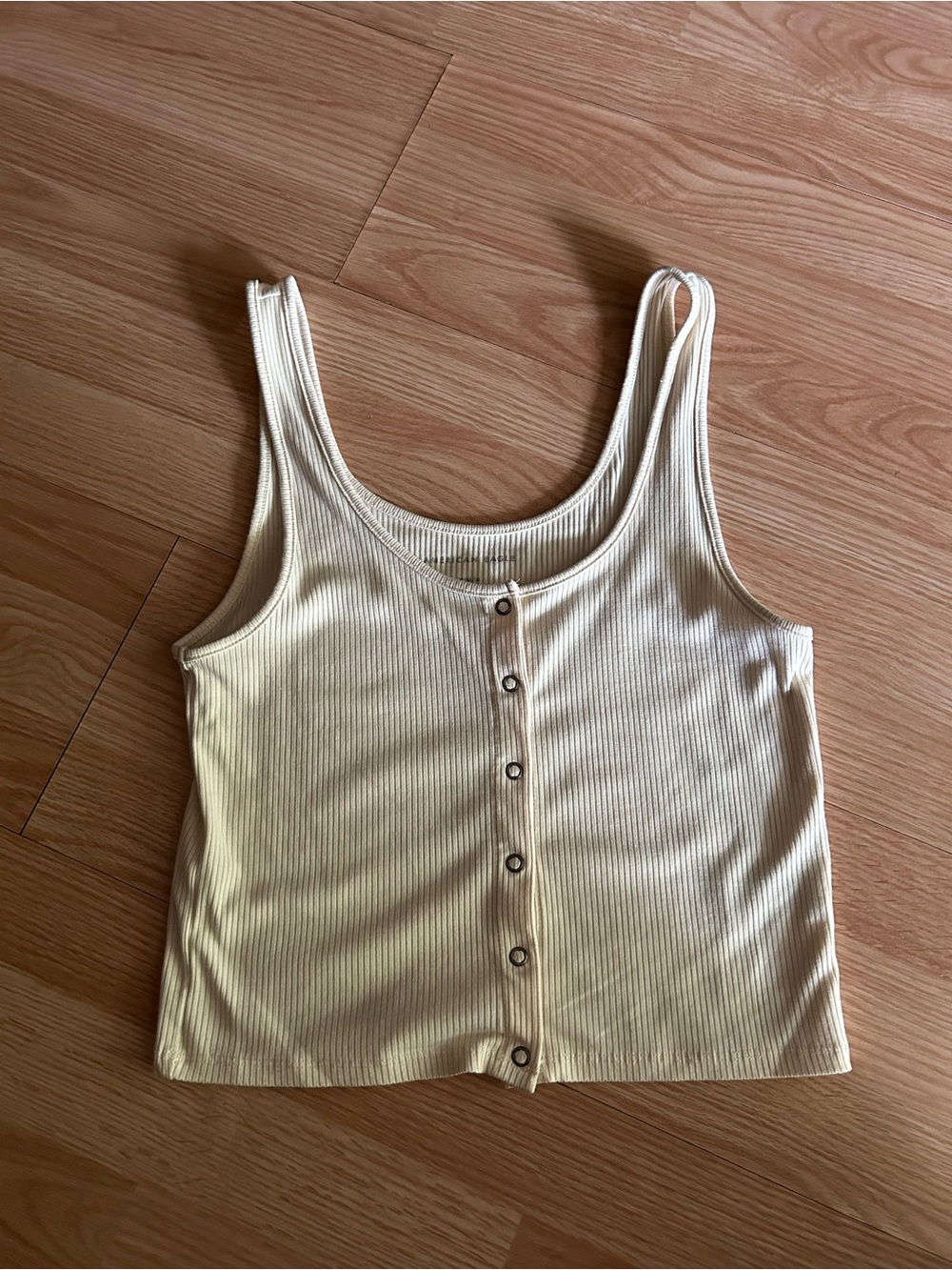 American Eagle Light Yellow Ribbed Snaps Tank Medium